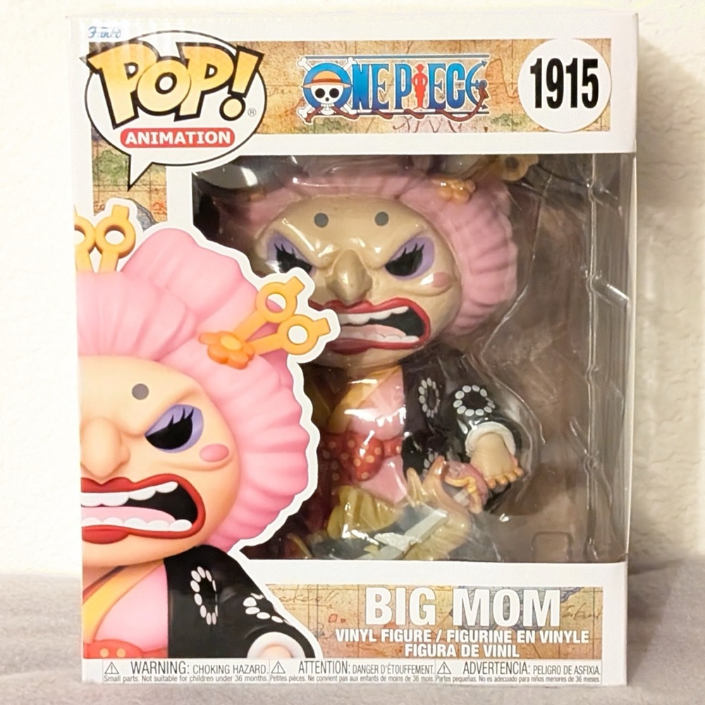 Big Mom Vinyl Figure